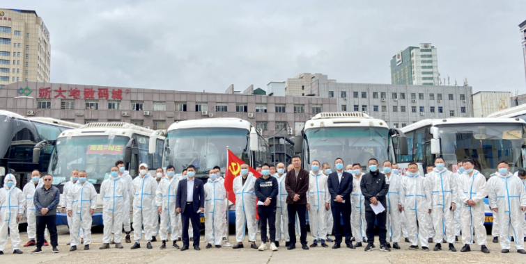 都市城際公交 護(hù)送萍鄉(xiāng)、贛州地區(qū)援我市醫(yī)護(hù)人員返程