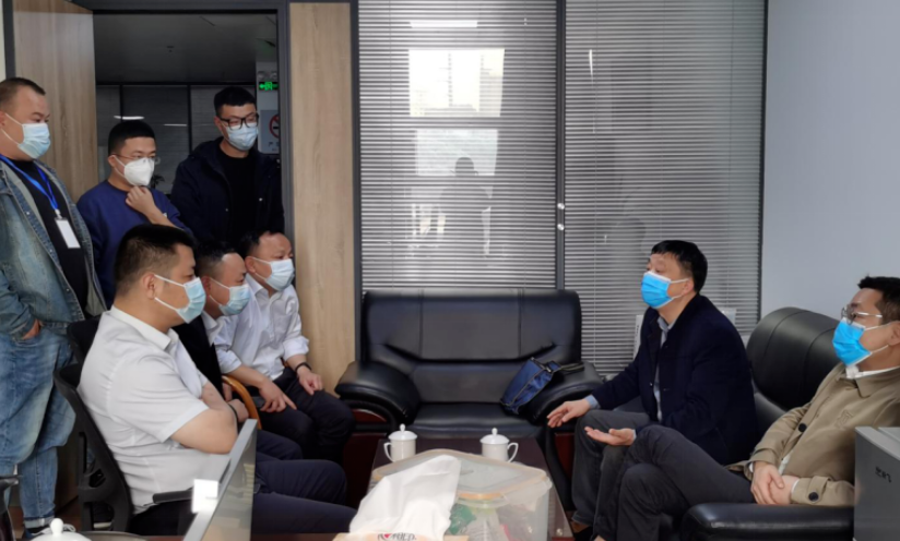 總部安管部、運營部督導(dǎo)都市城際公交疫情防控工作