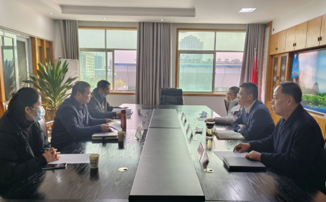 市交通局領(lǐng)導(dǎo)帶隊檢查指導(dǎo)鷹潭長運(yùn)黨委黨建工作 肖良芝陪同