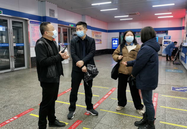 都市城際公交：市交通運輸局領(lǐng)導(dǎo)督導(dǎo)青山客運分公司文明創(chuàng)建、安全生產(chǎn)工作