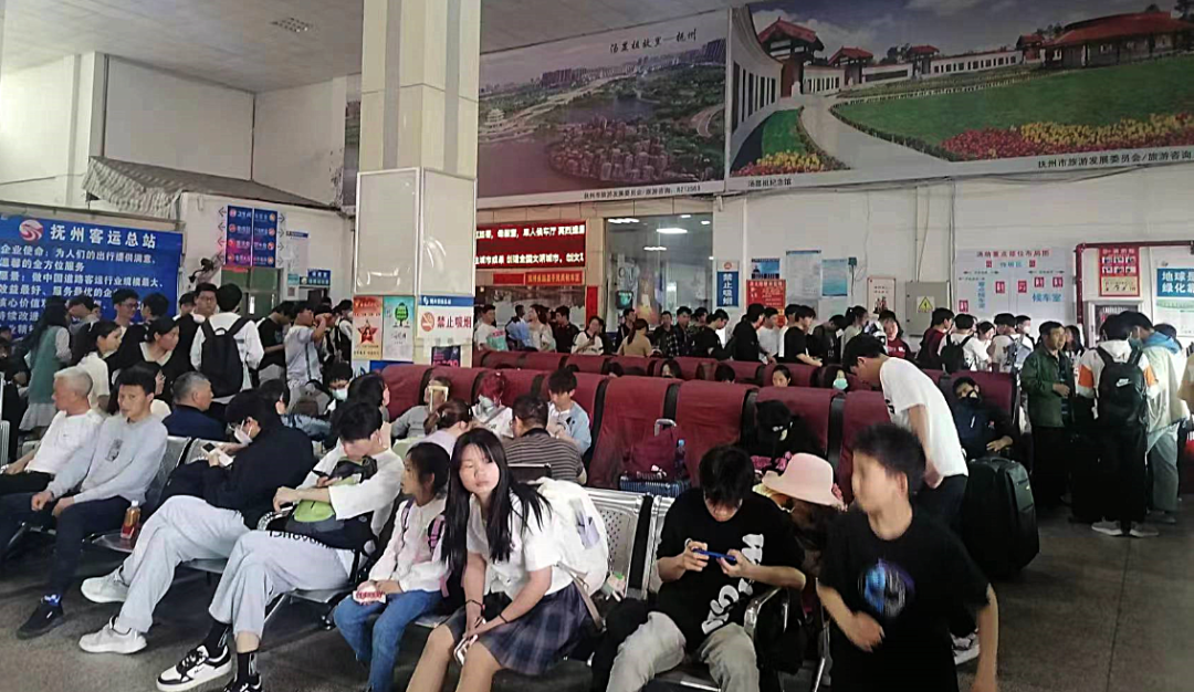 撫州長運:客運總站打造安全出行環(huán)境 迎接開學(xué)季