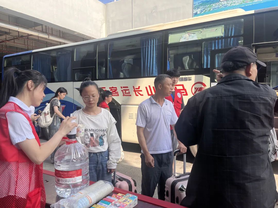 馬鞍山長客:校園直通車 一站式服務(wù)護(hù)航學(xué)子開學(xué)