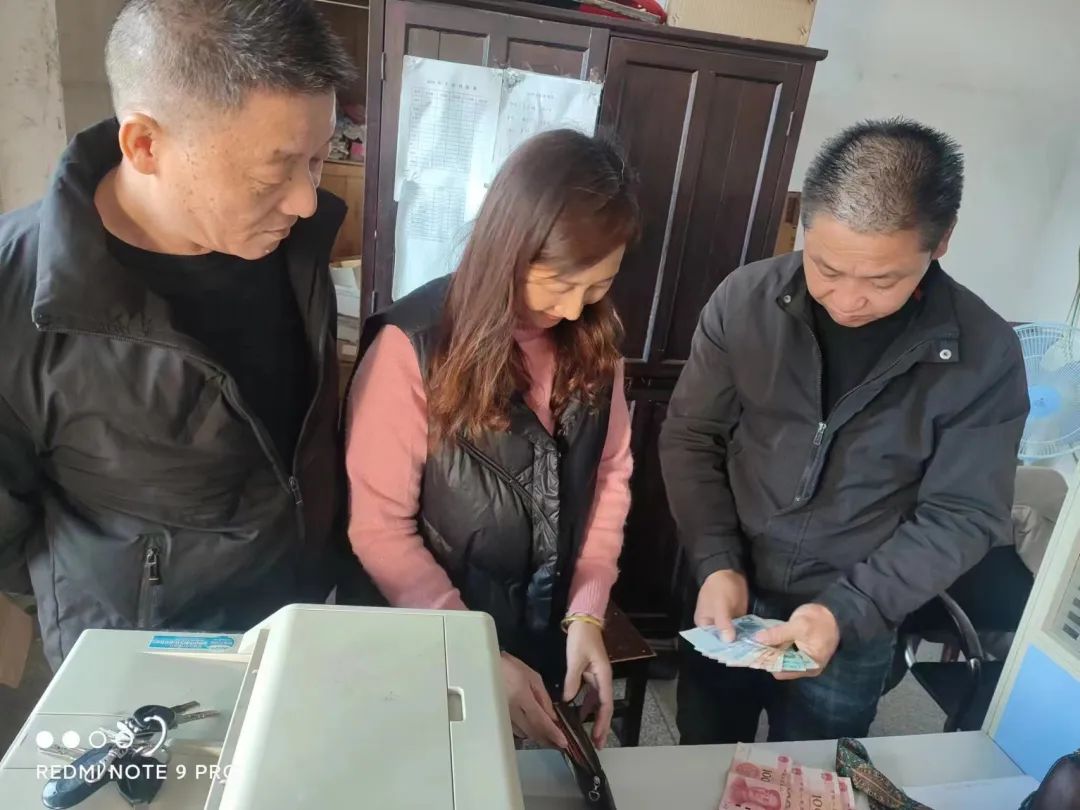 吉安公司:拾金不昧!這位駕駛員好樣的!