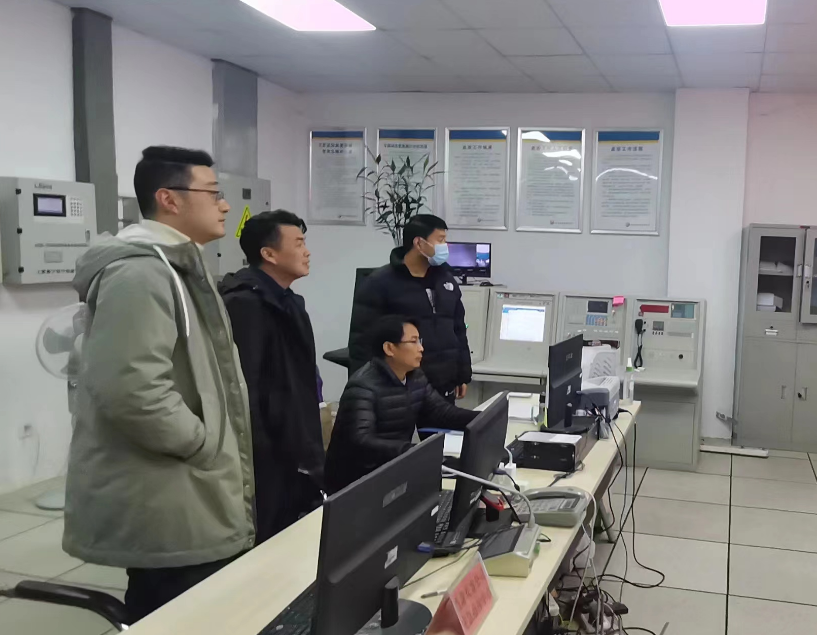 馬鞍山長(zhǎng)客：開(kāi)展冬季安全檢查 確保冬季車(chē)輛安全運(yùn)行