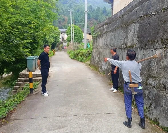 黃山長運(yùn) 開展線路安全風(fēng)險(xiǎn)評估工作