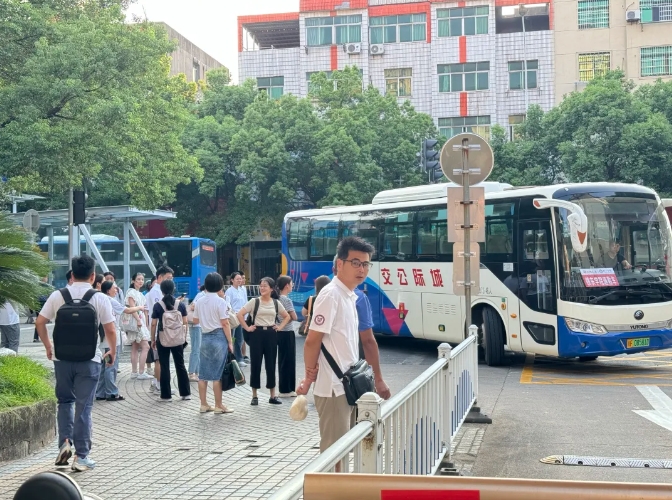 撫州長運：開通贛東學(xué)院（新校區(qū)）通勤車 開啟高校服務(wù)新篇章