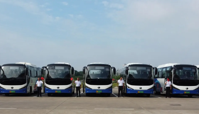 撫州長運:圓滿完成2024湯顯祖國際戲曲交流月開幕式運輸任務