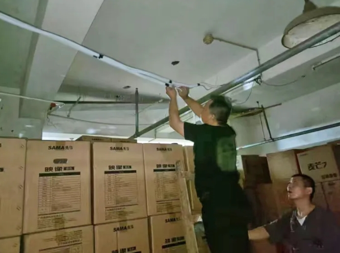 長運(yùn)物業(yè) 開展轄區(qū)弱電線路整治行動(dòng)