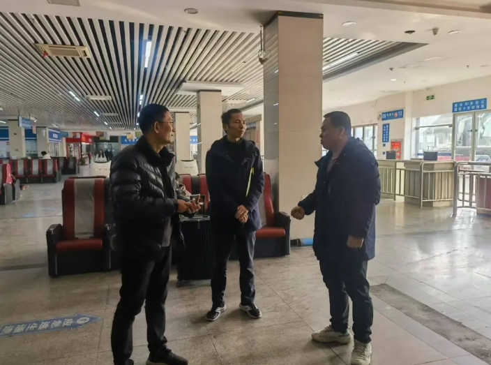 都市城際公交 開展“五查五訪”專項(xiàng)督導(dǎo)檢查