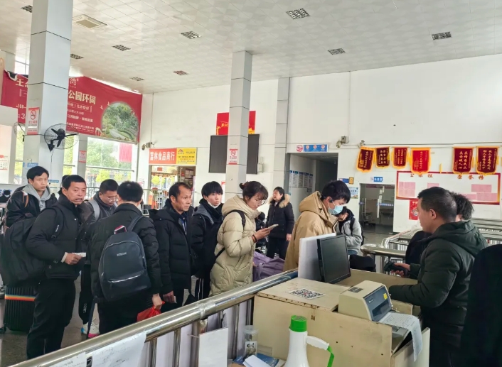 撫州長運：廣昌分公司多措并舉 積極應對返程客流高峰