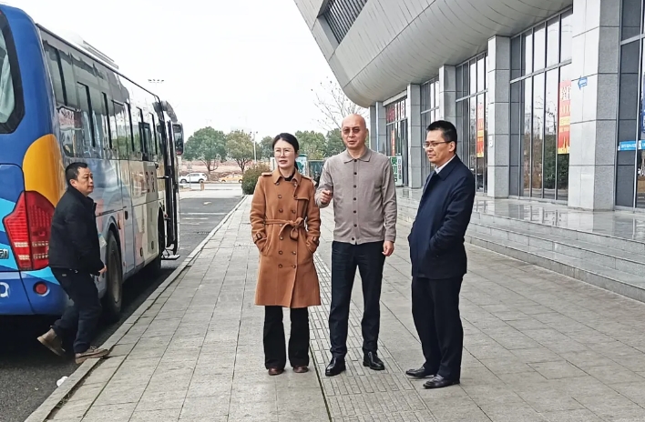 吉安公司赴撫州長運(yùn)、鷹潭公交考察學(xué)習(xí) 肖良芝參加調(diào)研