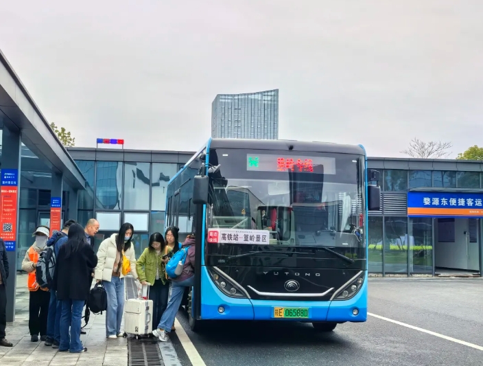 婺源公交：“婺源高鐵站—江嶺景區(qū)”站點巴士“賞花專線”來嘍！