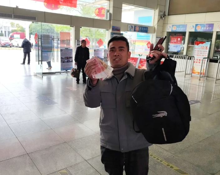 撫州長運：午夜遺包陷困境 暖心尋回解心憂